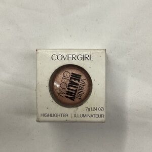 COVERGIRL Vitalist Glow Highlighter Illuminator- #3 Candlelit